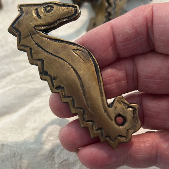 Brass Seahorse Napkin Rings (6) - Picture 5 of 5
